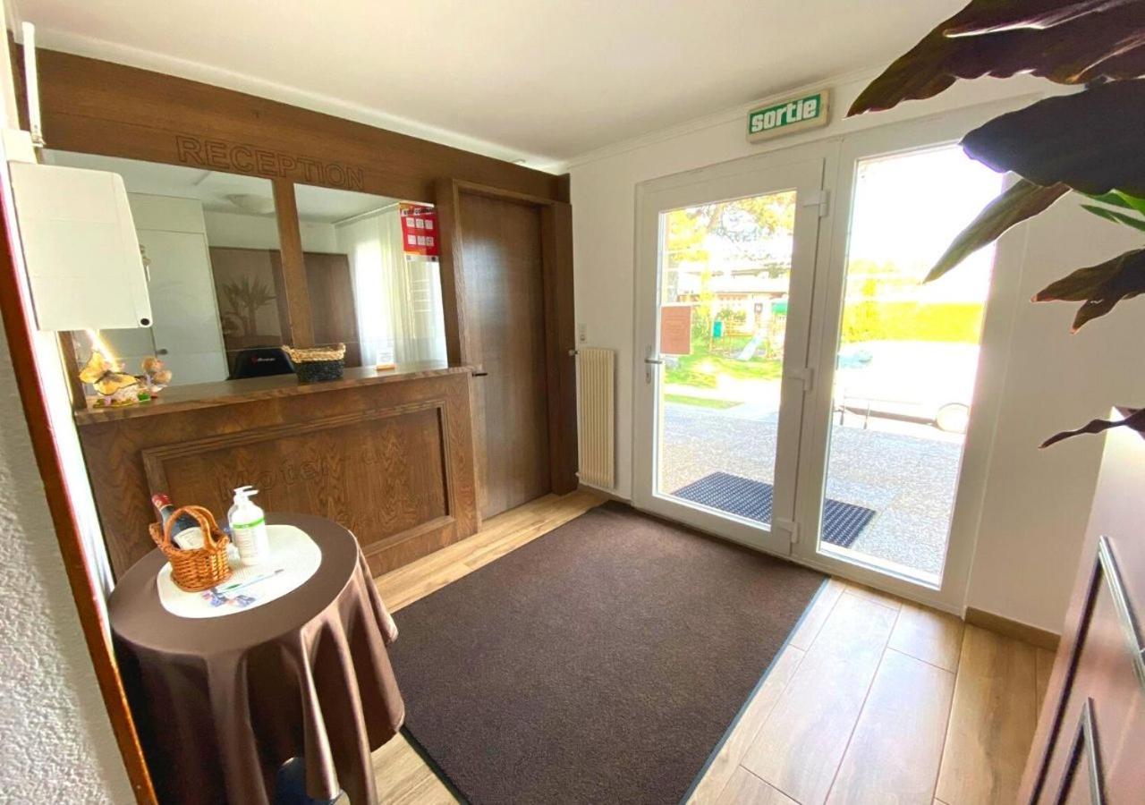 Motel Des Fleurs Servion Exteriör bild